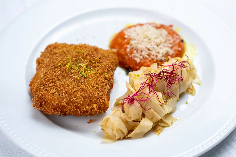 Panirani som u panko mrvicama