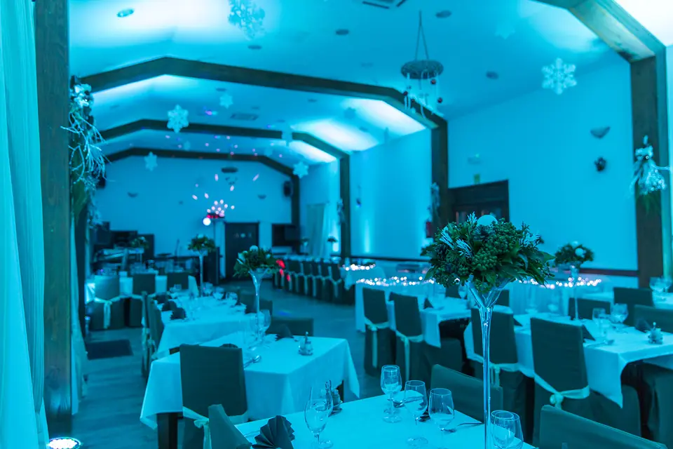 Sala i podrum · 9