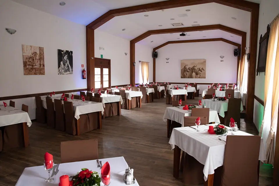 Sala i podrum · 2