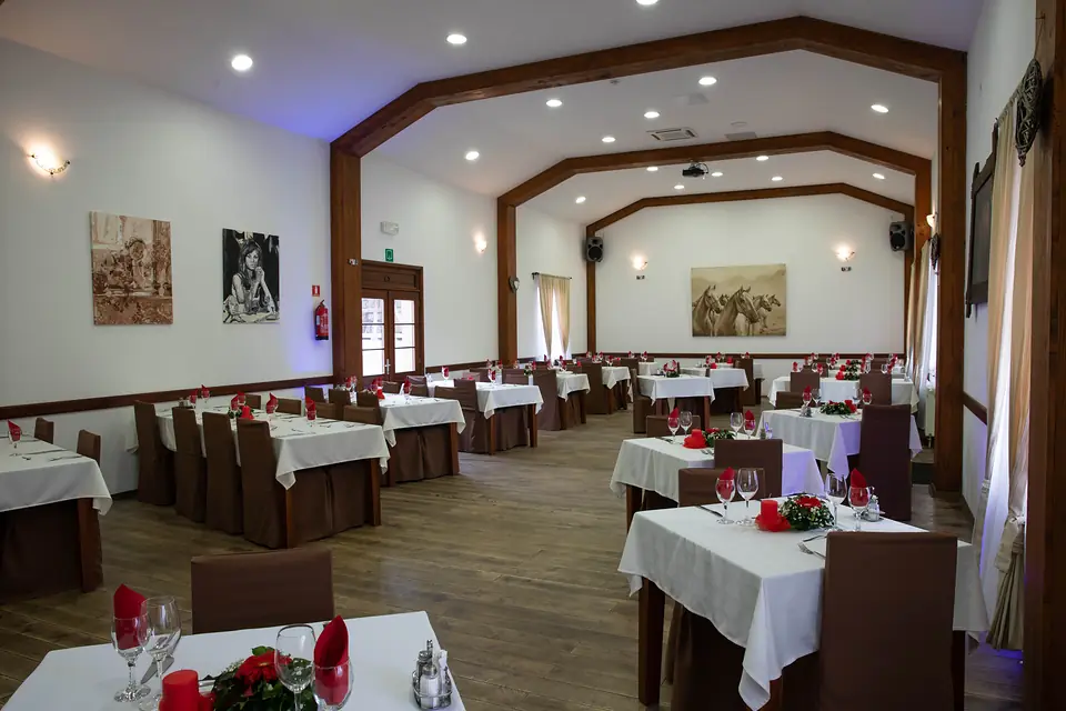 Sala i podrum · 1